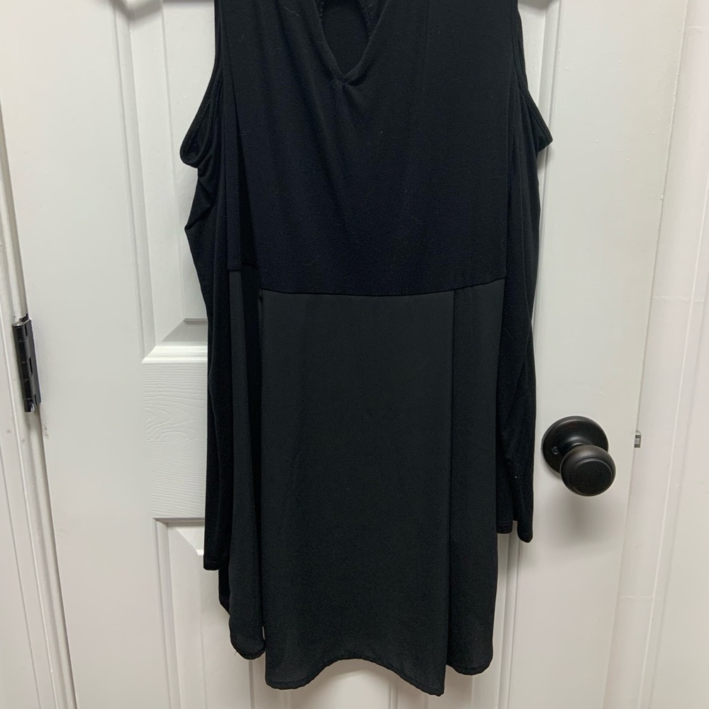 Cold shoulder blouse - Picture 3 of 5